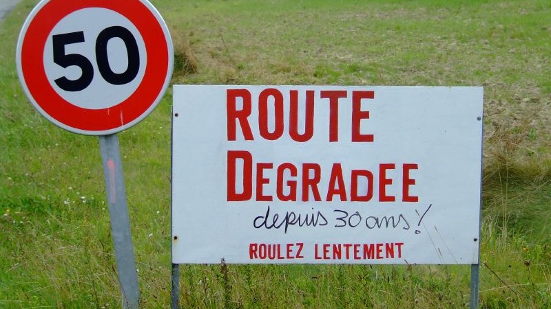 BC_route_dégradée(RightEye creative commons)